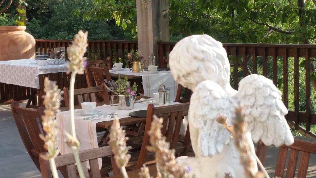 Gocce Di Luna Couette-café Celle Ligure